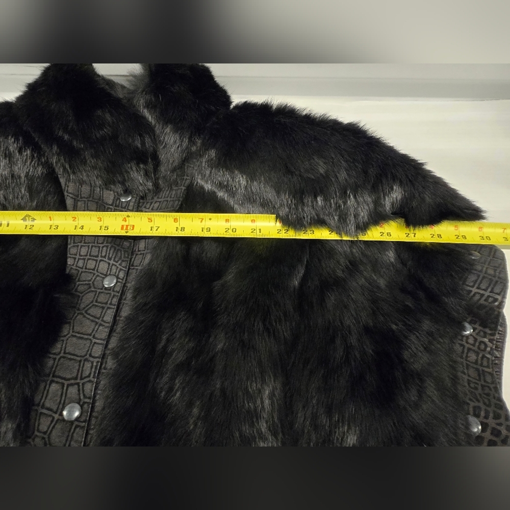 Chosen Furs Fully Lined  Rabbit Fur Black & LeatherVest Small Fur‎ Origin France - Picture 7 of 13